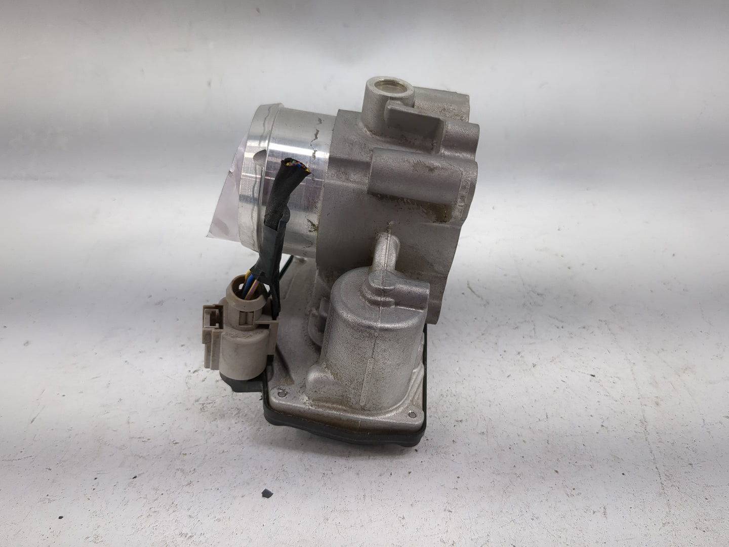 2014-2020 Ford Fusion Throttle Body P/N:5.09890.11 Fits Fits 2014 2015 2016 2017 2018 2019 2020 OEM Used Auto Parts - Oemuse