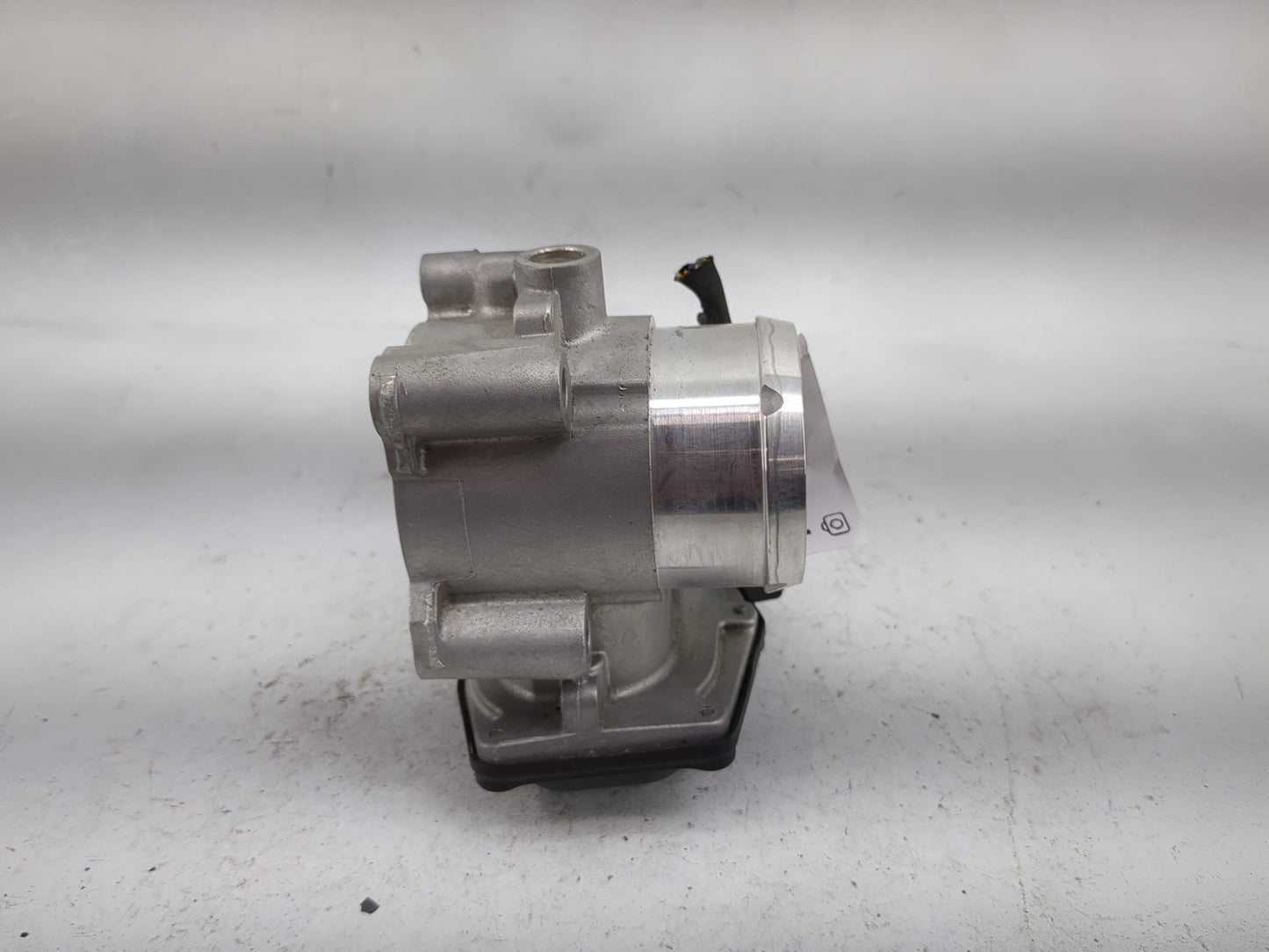 2014-2020 Ford Fusion Throttle Body P/N:5.09890.11 Fits Fits 2014 2015 2016 2017 2018 2019 2020 OEM Used Auto Parts - Oemuse