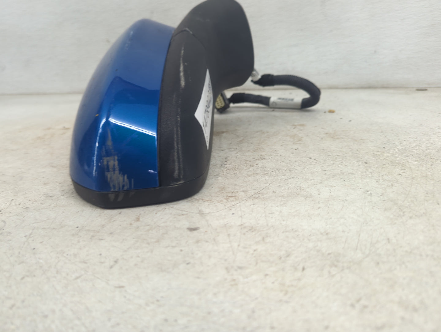 2019-2020 Ford Fusion Passenger Side View Mirror - Right Door Mirror OEM Used - Oemusedautoparts1.com