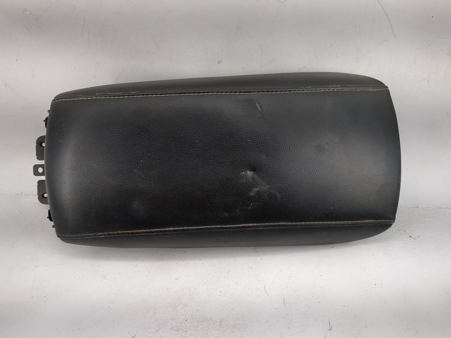 2020 Ford Fusion Center Console Armrest Cover Lid P/N:H37B-F04604 Fits OEM Used Auto Parts - Oemusedautoparts1.com