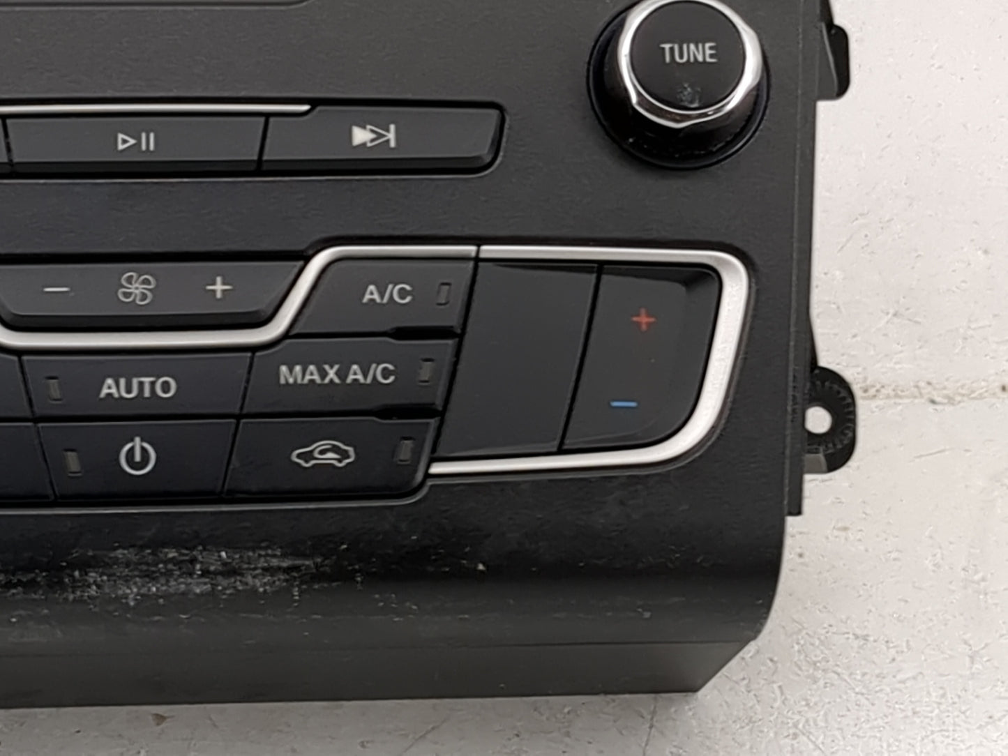 2017-2020 Ford Fusion Radio Control Panel 1481627 - Oemusedautoparts1.com