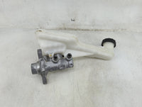 2017-2020 Ford Fusion Brake Master Cylinder 1490520 - Oemusedautoparts1.com