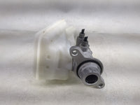 2017-2020 Ford Fusion Brake Master Cylinder 1490906 - Oemusedautoparts1.com