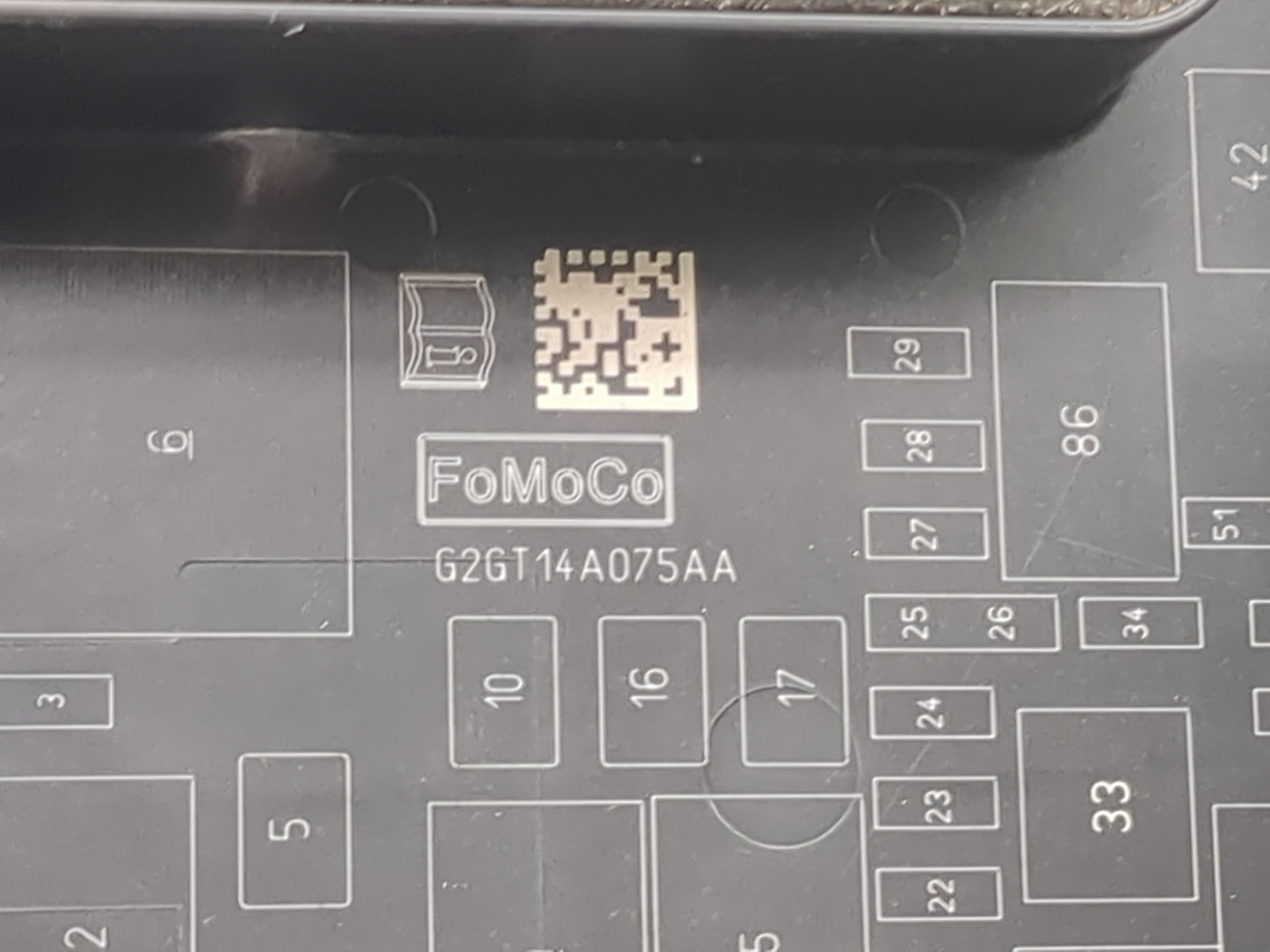 2017-2020 Ford Fusion Fusebox Fuse Box Panel Relay Module P/N:G2GT14A075AA GU5T-14B192-GA Fits Fits 2017 2018 2019 2020 OEM 
