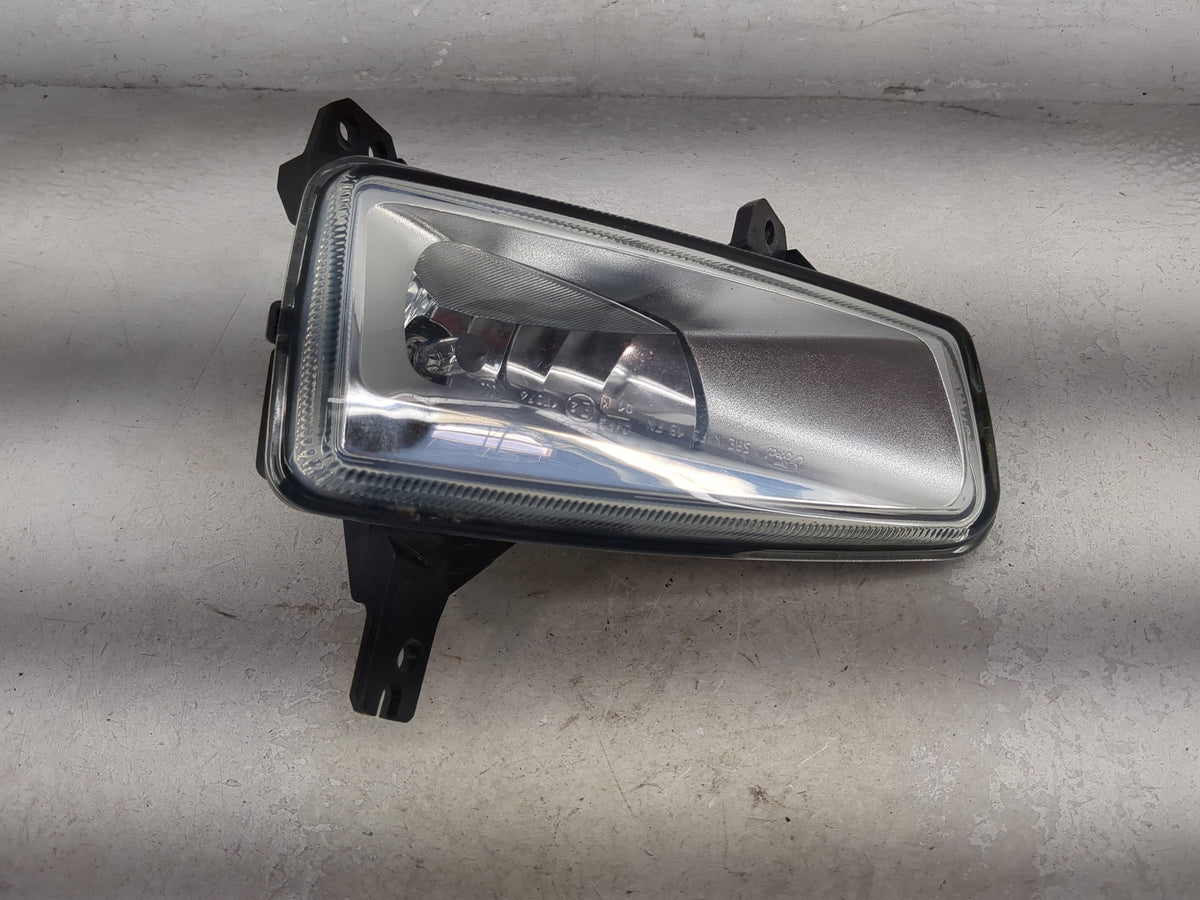2019-2020 Ford Fusion Driver Left Oem Fog Light Lamp Black - Oemusedautoparts1.com