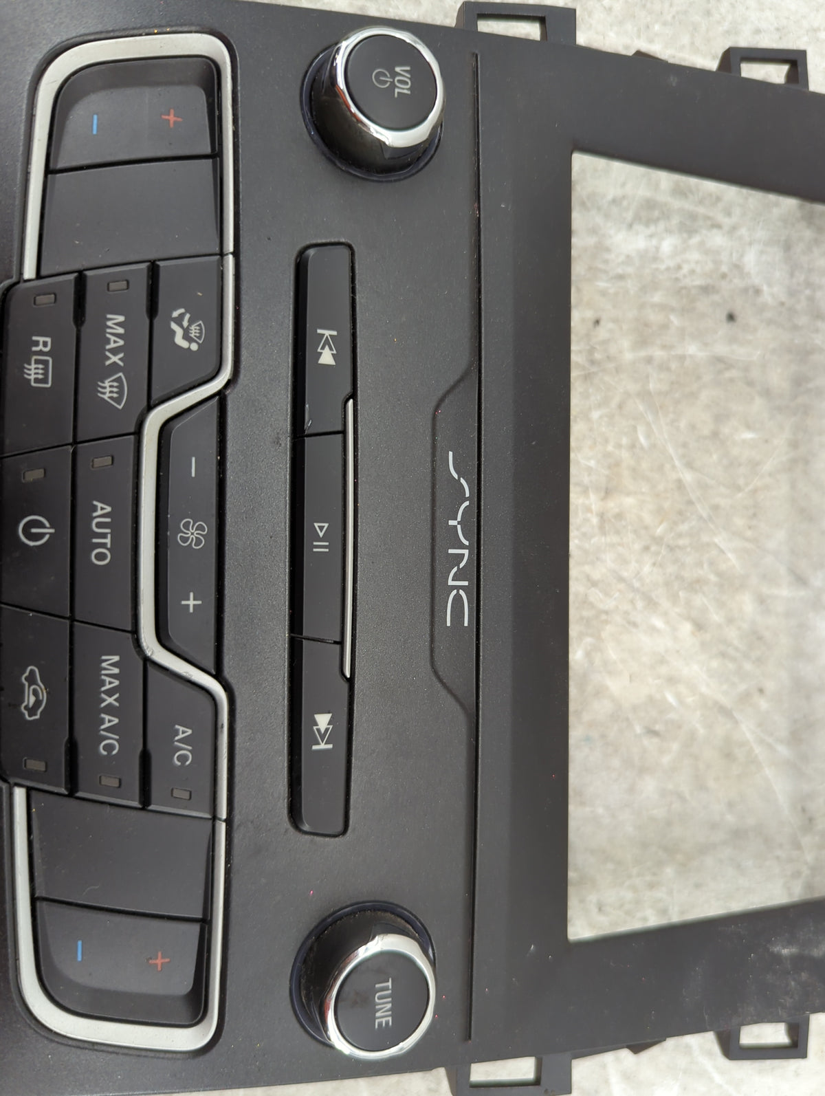 2017-2020 Ford Fusion Radio Control Panel 1514055 - Oemusedautoparts1.com