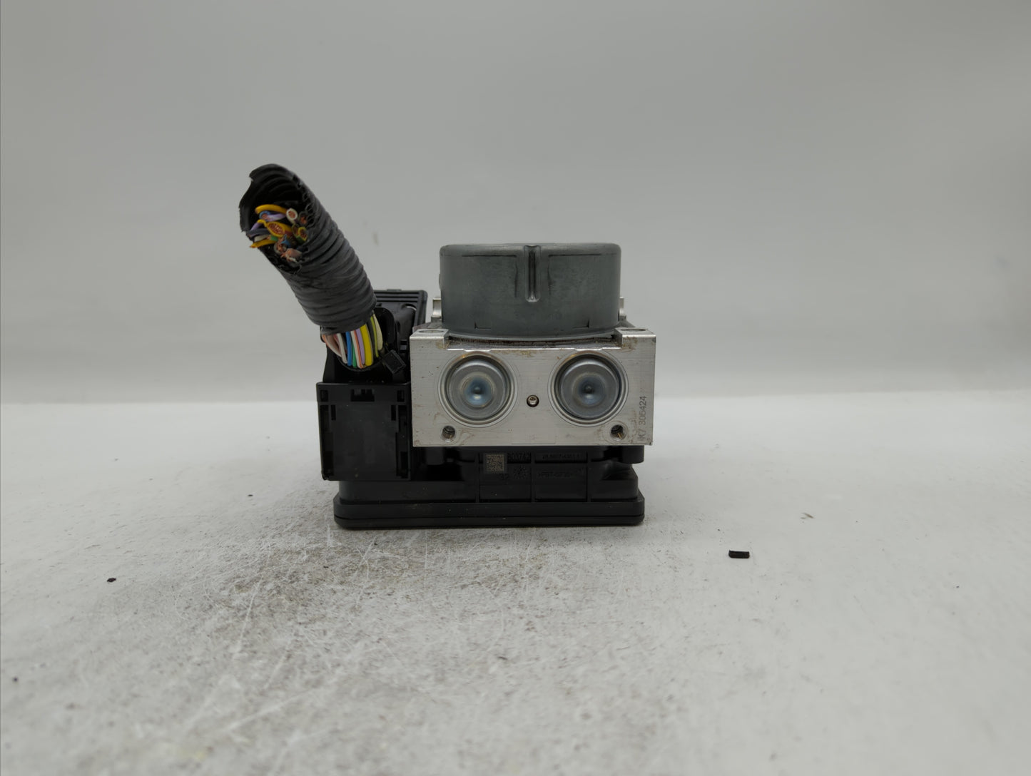 2019 Ford Fusion ABS Pump Control Module Replacement P/N:KG9C-2B373-LD KG9C-2B373-LC Fits OEM Used Auto Parts - Oemusedautop