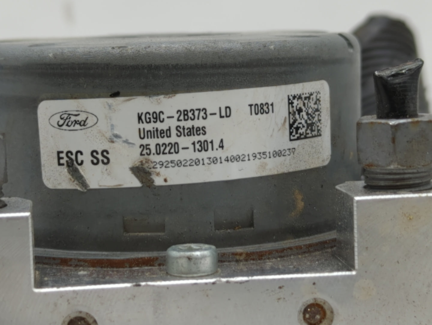 2019 Ford Fusion ABS Pump Control Module Replacement P/N:KG9C-2B373-LD KG9C-2B373-LC Fits OEM Used Auto Parts - Oemusedautop