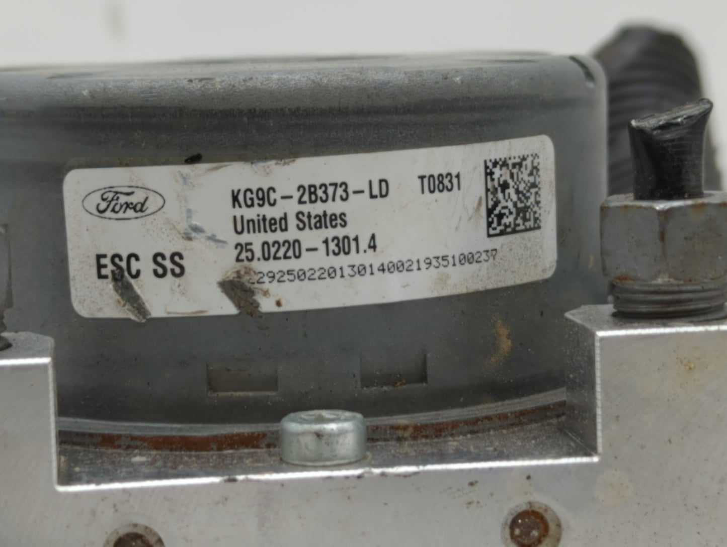 2019 Ford Fusion ABS Pump Control Module Replacement P/N:KG9C-2B373-LD KG9C-2B373-LC Fits OEM Used Auto Parts - Oemusedautop