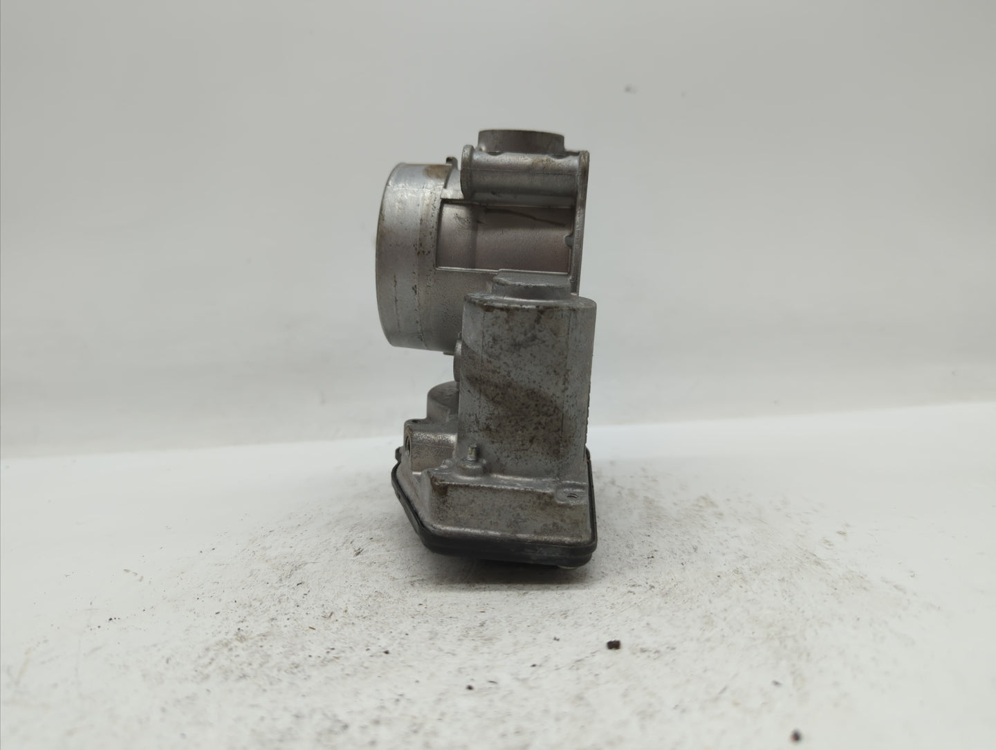 2013-2019 Ford Fusion Throttle Body P/N:DS7E-9F991-AK DS7E-9F991-AD Fits Fits 2013 2014 2015 2016 2017 2018 2019 2020 OEM Us