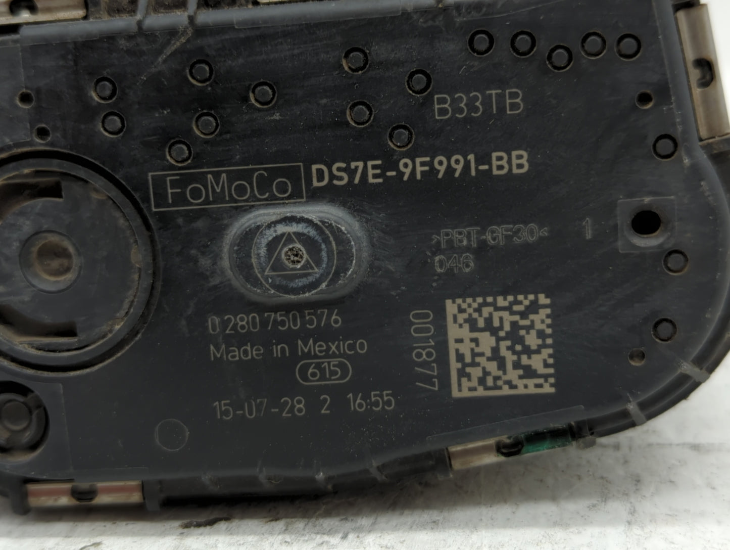 2014-2019 Ford Fusion Throttle Body P/N:DS7E-9F991-BB Fits Fits 2014 2015 2016 2017 2018 2019 OEM Used Auto Parts - Oemuseda