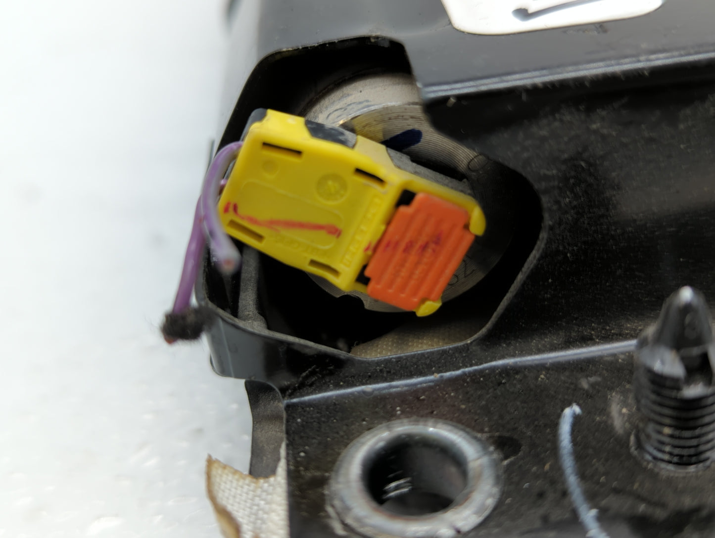 2013-2019 Ford Fusion Air Bag Passenger Right Knee OEM P/N:DG93-54045J76 DG93 54045J76 Fits OEM Used Auto Parts - Oemusedaut