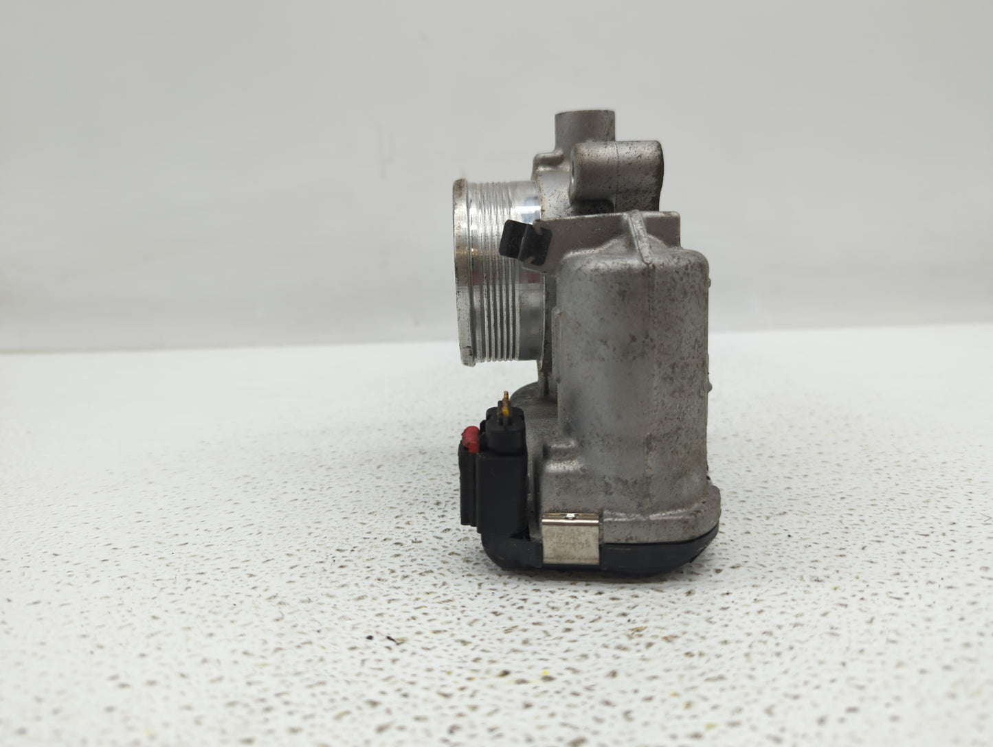 2014-2019 Ford Fusion Throttle Body P/N:DS7E-9F991-BB Fits Fits 2014 2015 2016 2017 2018 2019 OEM Used Auto Parts - Oemuseda