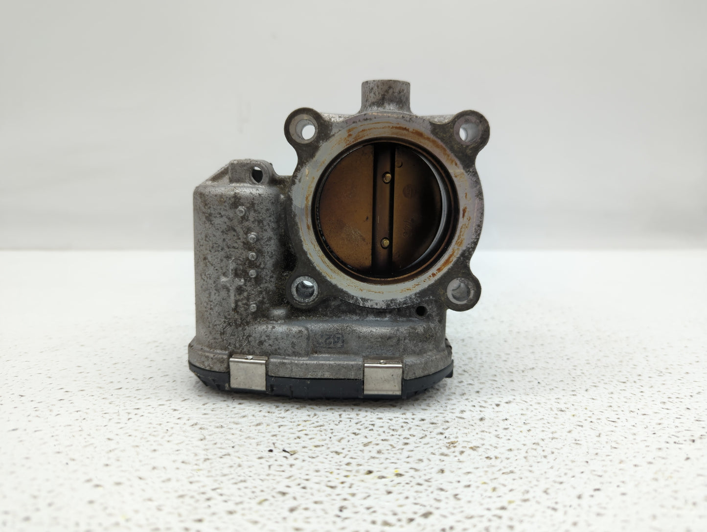 2014-2019 Ford Fusion Throttle Body P/N:DS7E-9F991-BB Fits Fits 2014 2015 2016 2017 2018 2019 OEM Used Auto Parts - Oemuseda