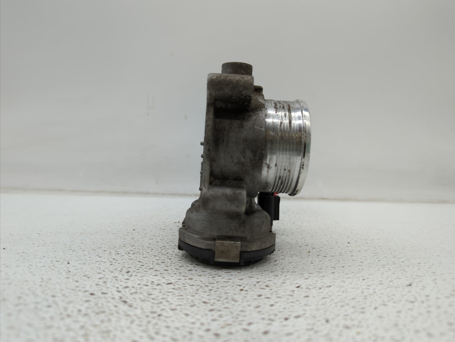 2014-2019 Ford Fusion Throttle Body P/N:DS7E-9F991-BB Fits Fits 2014 2015 2016 2017 2018 2019 OEM Used Auto Parts - Oemuseda