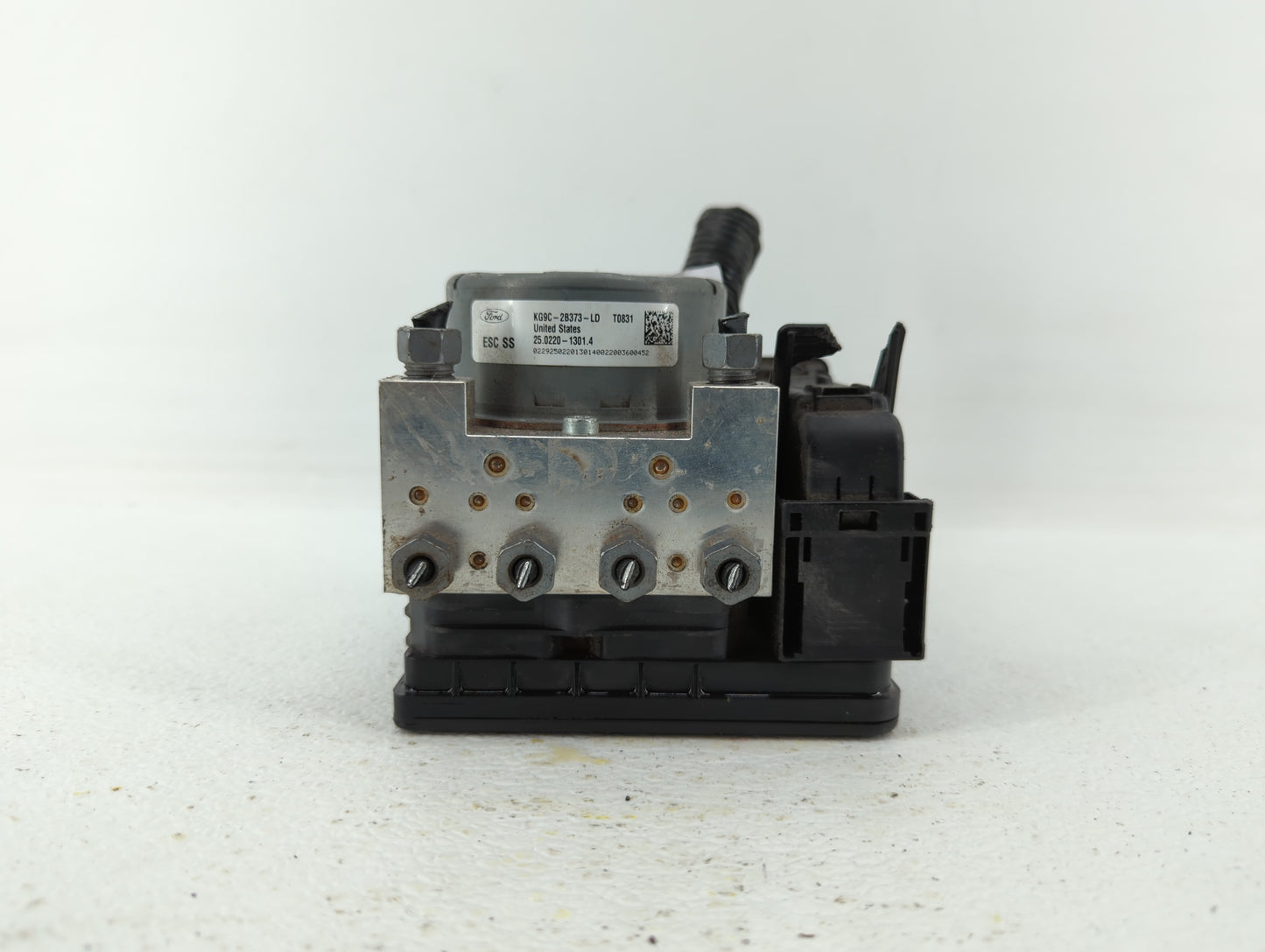 2019 Ford Fusion ABS Pump Control Module Replacement P/N:KG9C-2B373-CC KG9C-2B373-CD, KG9C-2B373-LD, KG9C-2B373-LC Fits OEM 