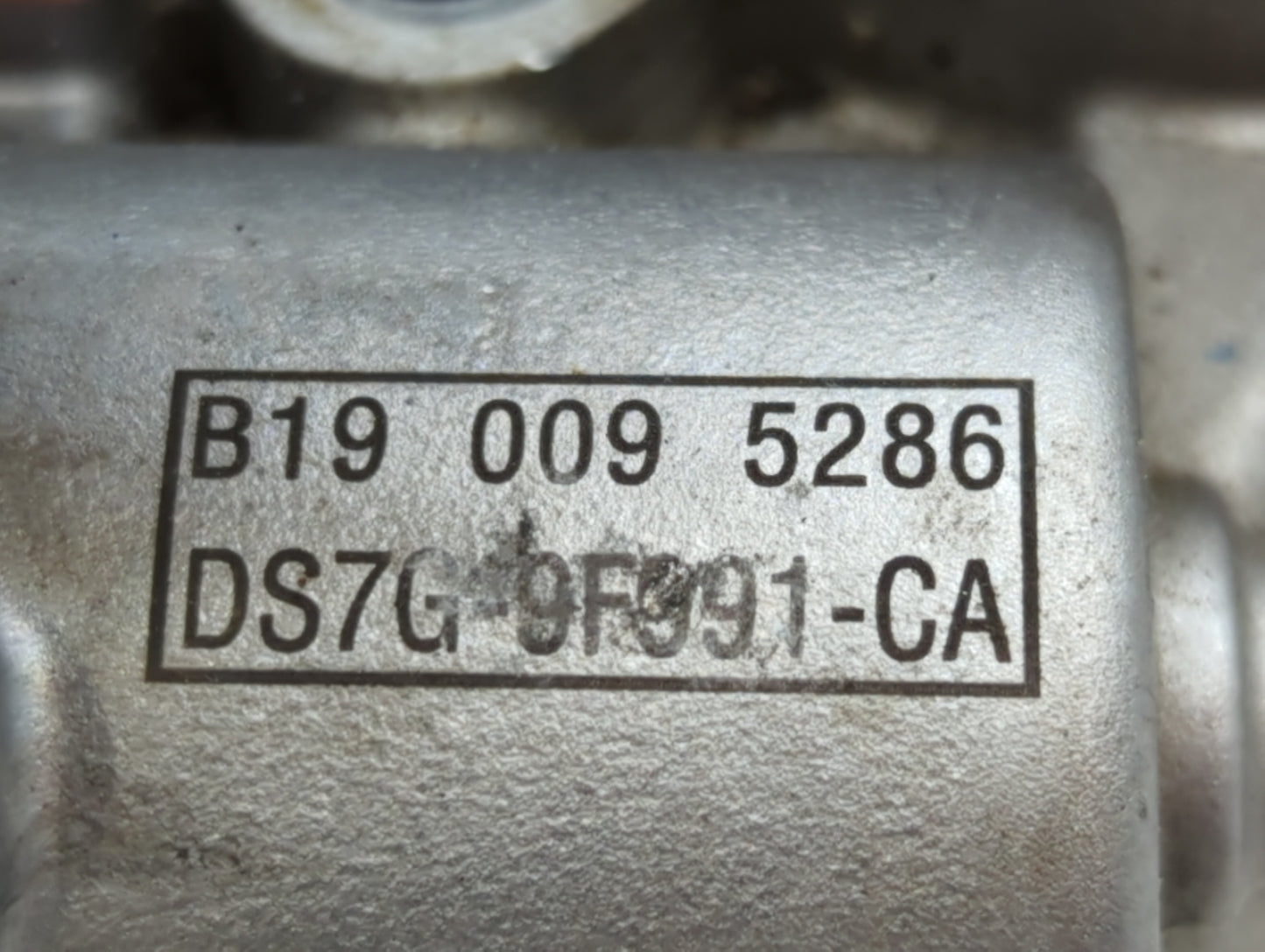 2014-2019 Ford Fusion Throttle Body P/N:DS7G-9F991-CA Fits Fits 2014 2015 2016 2017 2018 2019 OEM Used Auto Parts - Oemuseda