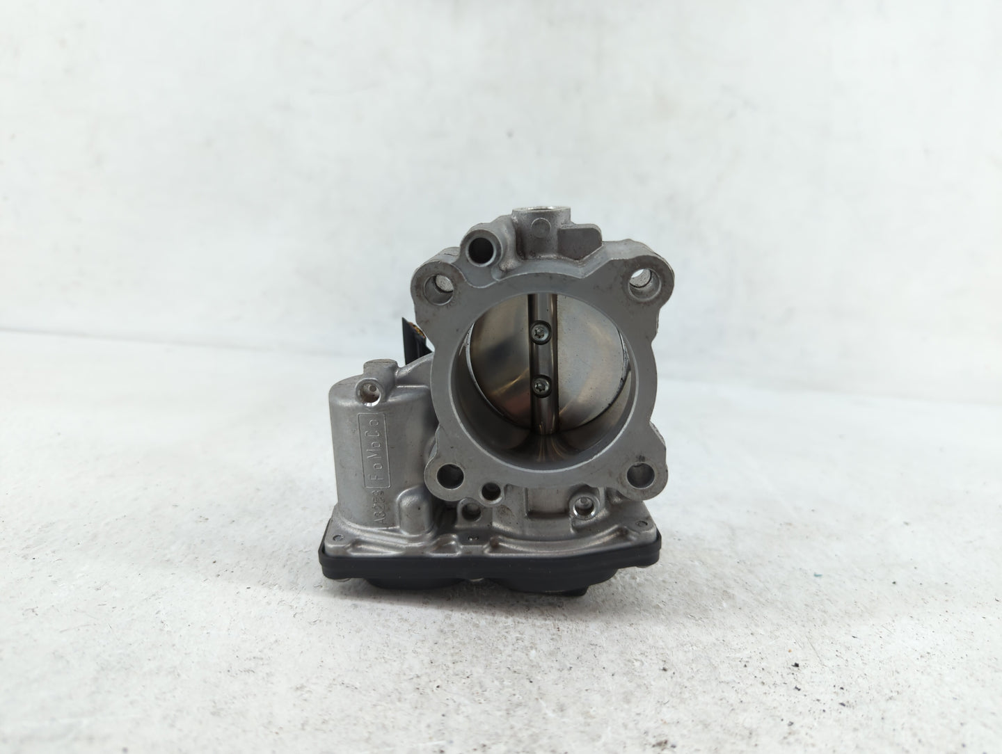 2014-2019 Ford Fusion Throttle Body P/N:DS7G-9F991-CA Fits Fits 2014 2015 2016 2017 2018 2019 OEM Used Auto Parts - Oemuseda