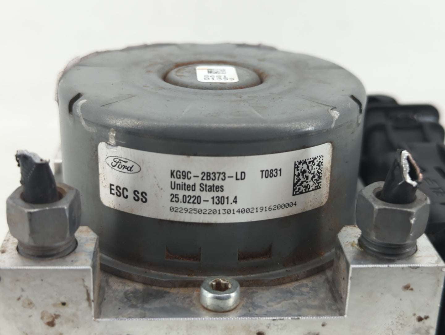2019-2020 Ford Fusion ABS Pump Control Module Replacement P/N:KG9C-2B373-CC KG9C-2B373-CD, KG9C-2B373-LD Fits Fits 2019 2020