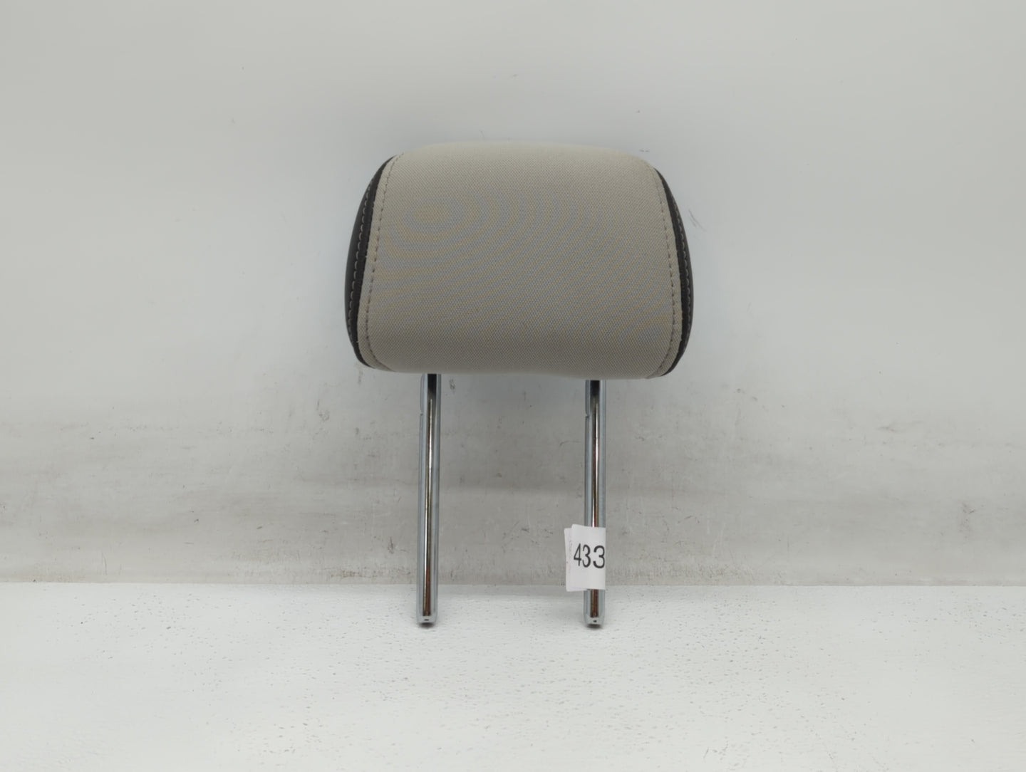 2017-2020 Ford Fusion Headrest Head Rest Front Driver Passenger Seat Fits Fits 2017 2018 2019 2020 OEM Used Auto Parts - Oem