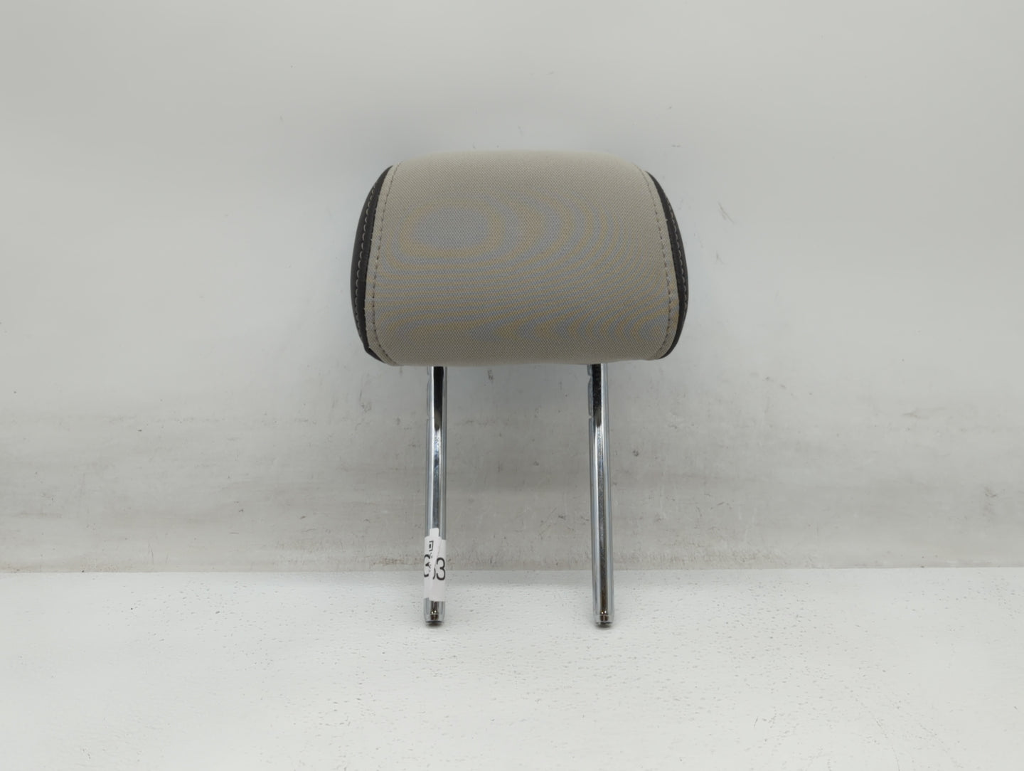 2017-2020 Ford Fusion Headrest Head Rest Front Driver Passenger Seat Fits Fits 2017 2018 2019 2020 OEM Used Auto Parts - Oem