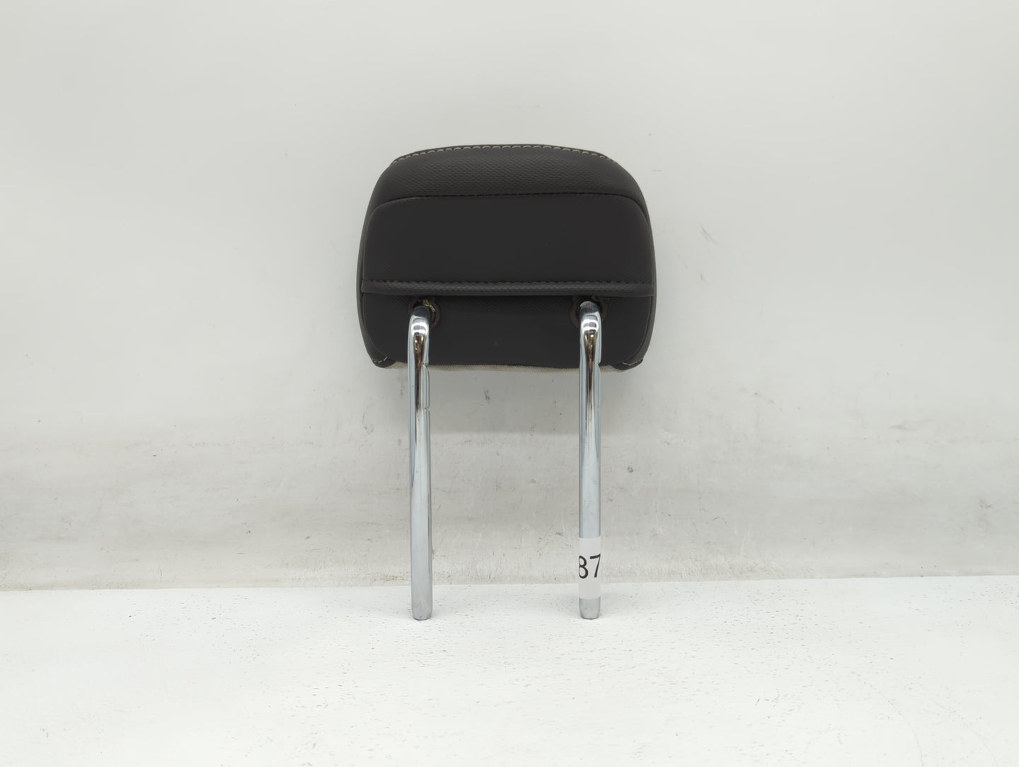 2017-2020 Ford Fusion Headrest Head Rest Front Driver Passenger Seat Fits Fits 2017 2018 2019 2020 OEM Used Auto Parts - Oem