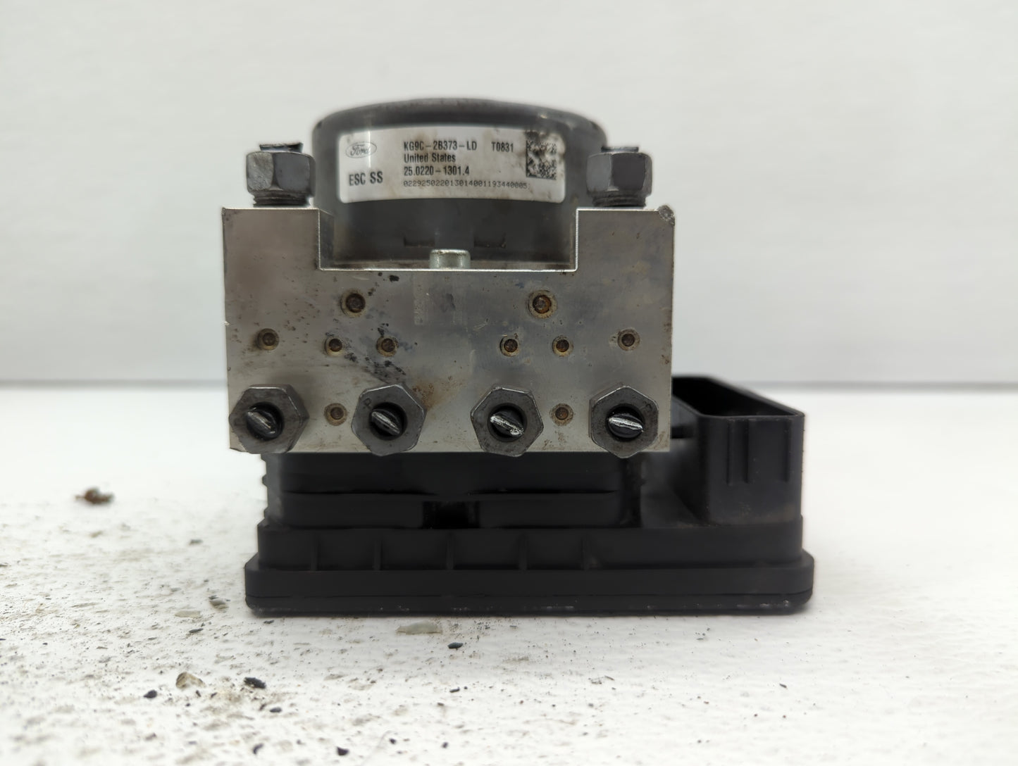 2019-2020 Ford Fusion ABS Pump Control Module Replacement P/N:KG9C-2B373-CC KG9C-2B373-CD, KG9C-2B373-LD Fits Fits 2019 2020