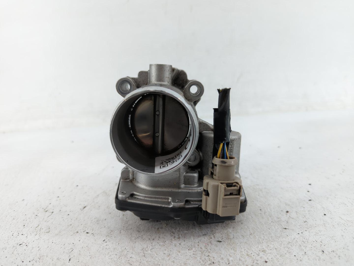 2014-2020 Ford Fusion Throttle Body P/N:DS7G-9F991-BB DS7G-9F991-CA Fits Fits 2014 2015 2016 2017 2018 2019 2020 OEM Used Au