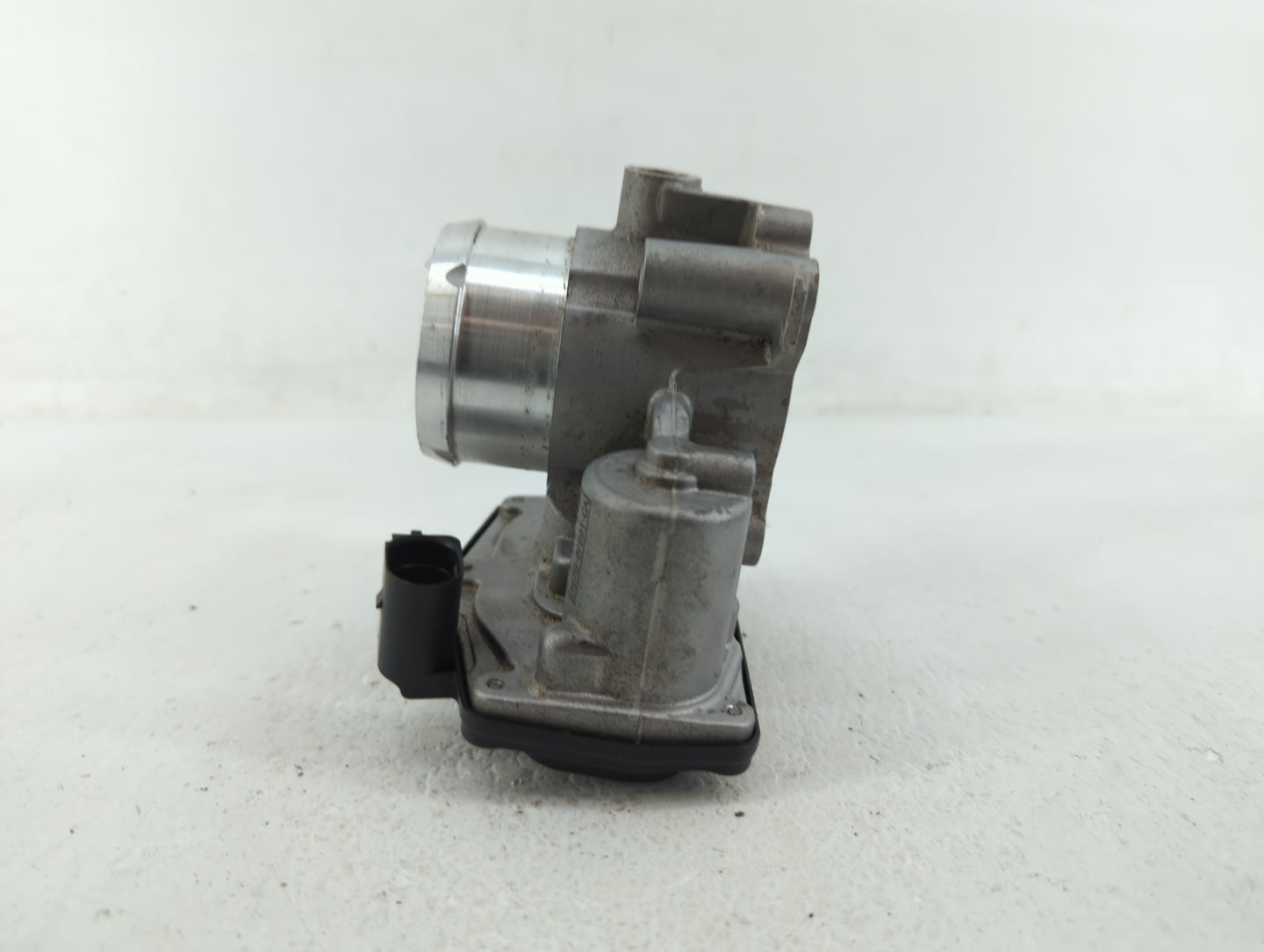 2014-2020 Ford Fusion Throttle Body P/N:DS7G-9F991-BB DS7G-9F991-CA Fits Fits 2014 2015 2016 2017 2018 2019 2020 OEM Used Au