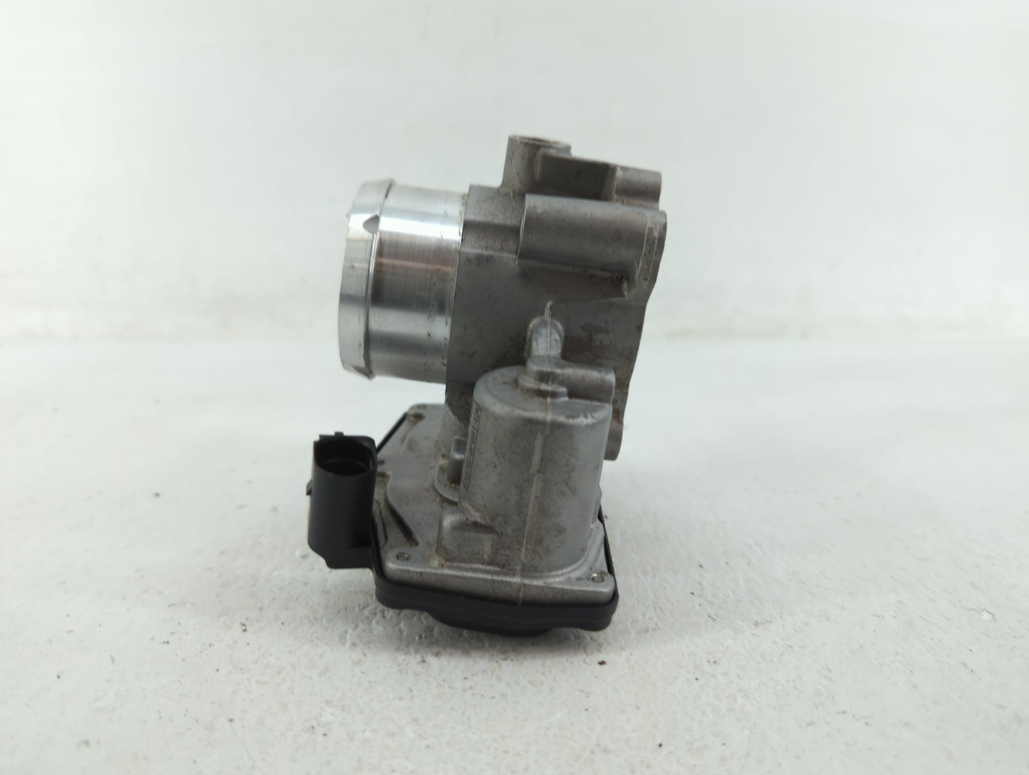 2014-2020 Ford Fusion Throttle Body P/N:DS7G-9F991-BB DS7G-9F991-CA Fits Fits 2014 2015 2016 2017 2018 2019 2020 OEM Used Au