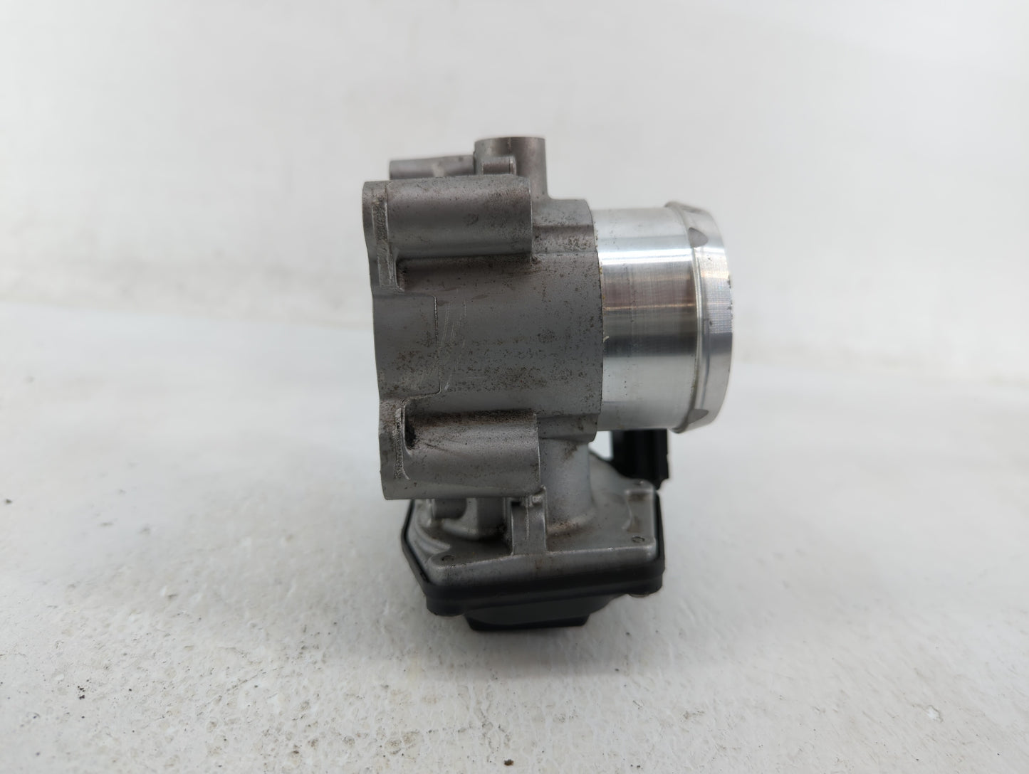 2014-2020 Ford Fusion Throttle Body P/N:DS7G-9F991-BB DS7G-9F991-CA Fits Fits 2014 2015 2016 2017 2018 2019 2020 OEM Used Au