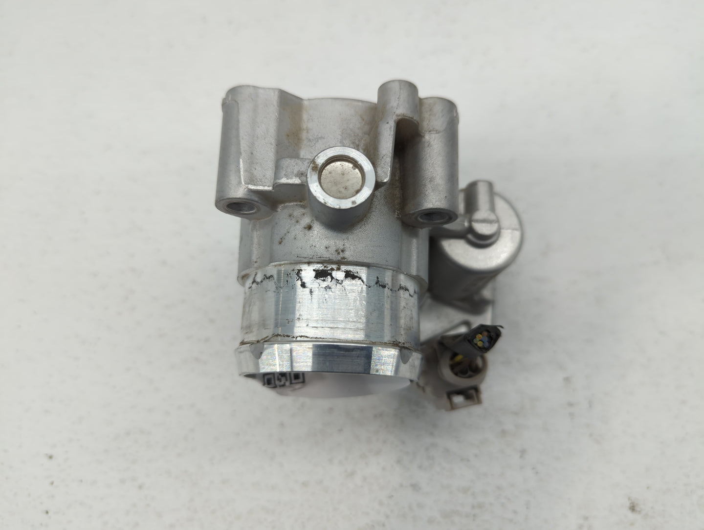 2014-2020 Ford Fusion Throttle Body P/N:DS7G-9F991-CA Fits Fits 2014 2015 2016 2017 2018 2019 2020 OEM Used Auto Parts - Oem