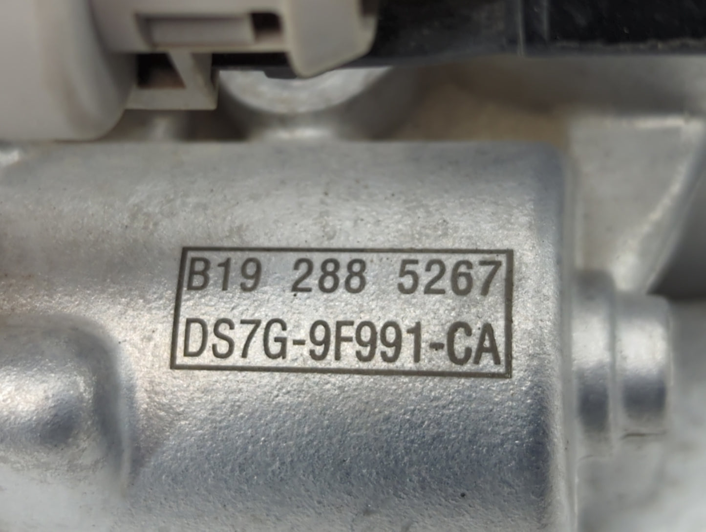 2014-2020 Ford Fusion Throttle Body P/N:DS7G-9F991-CA Fits Fits 2014 2015 2016 2017 2018 2019 2020 OEM Used Auto Parts - Oem