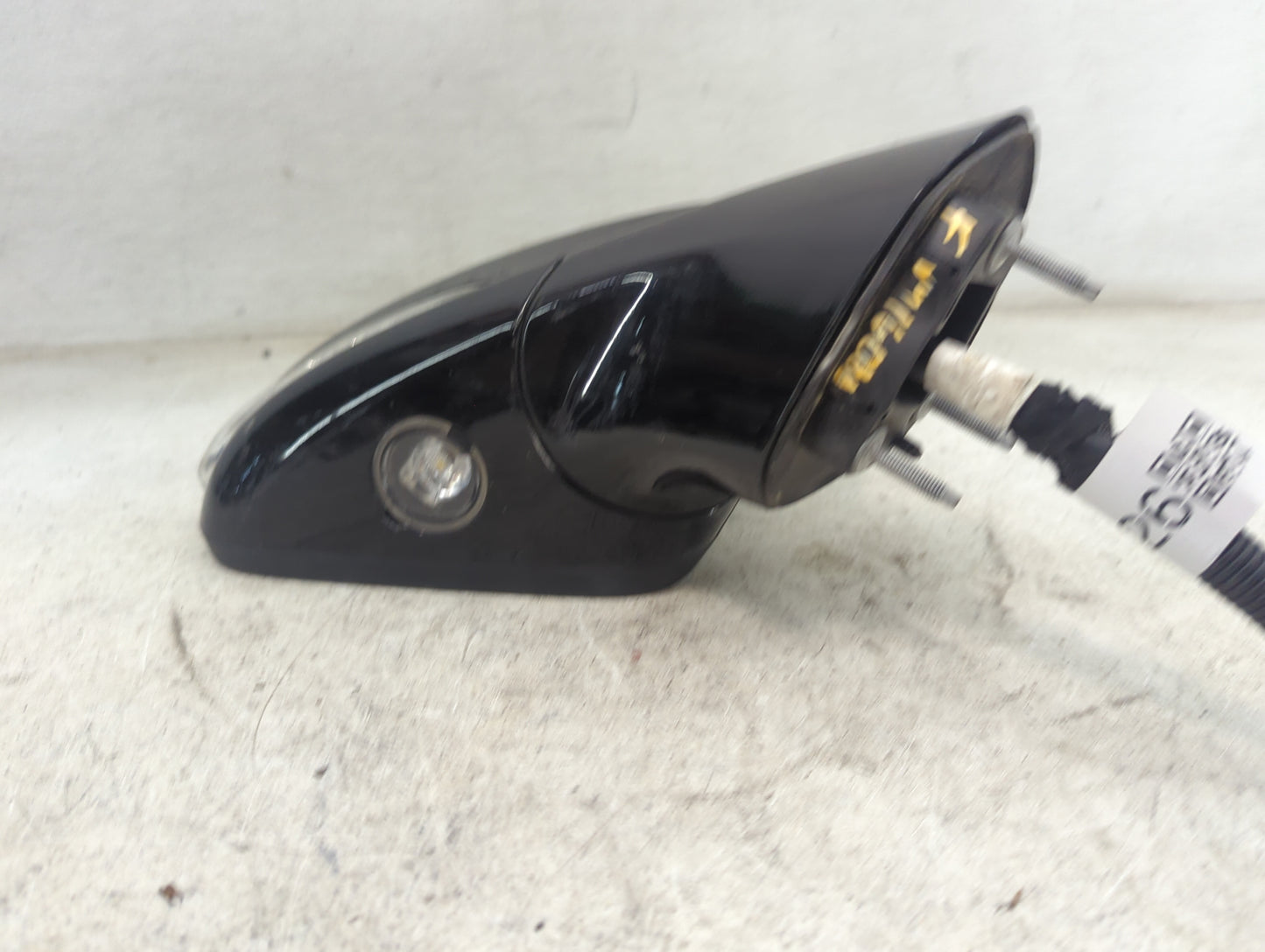 2019-2020 Ford Fusion Passenger Side View Mirror - Right Door Mirror OEM Used - Oemusedautoparts1.com