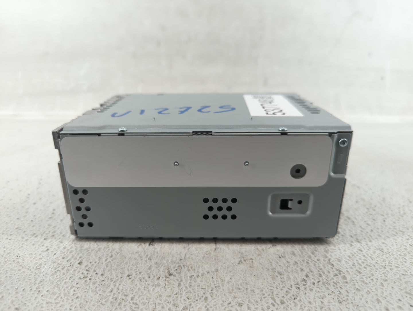 2020 Ford Fusion Radio AM FM Cd Player Receiver Replacement P/N:LS7T-18D818-ZC LS7T-19C107-XC Fits OEM Used Auto Parts - Oem