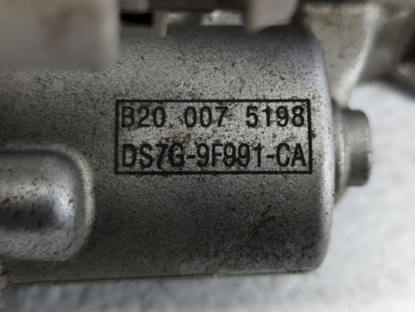 2014-2020 Ford Fusion Throttle Body P/N:DS7G-9F991-CA Fits Fits 2014 2015 2016 2017 2018 2019 2020 OEM Used Auto Parts - Oem