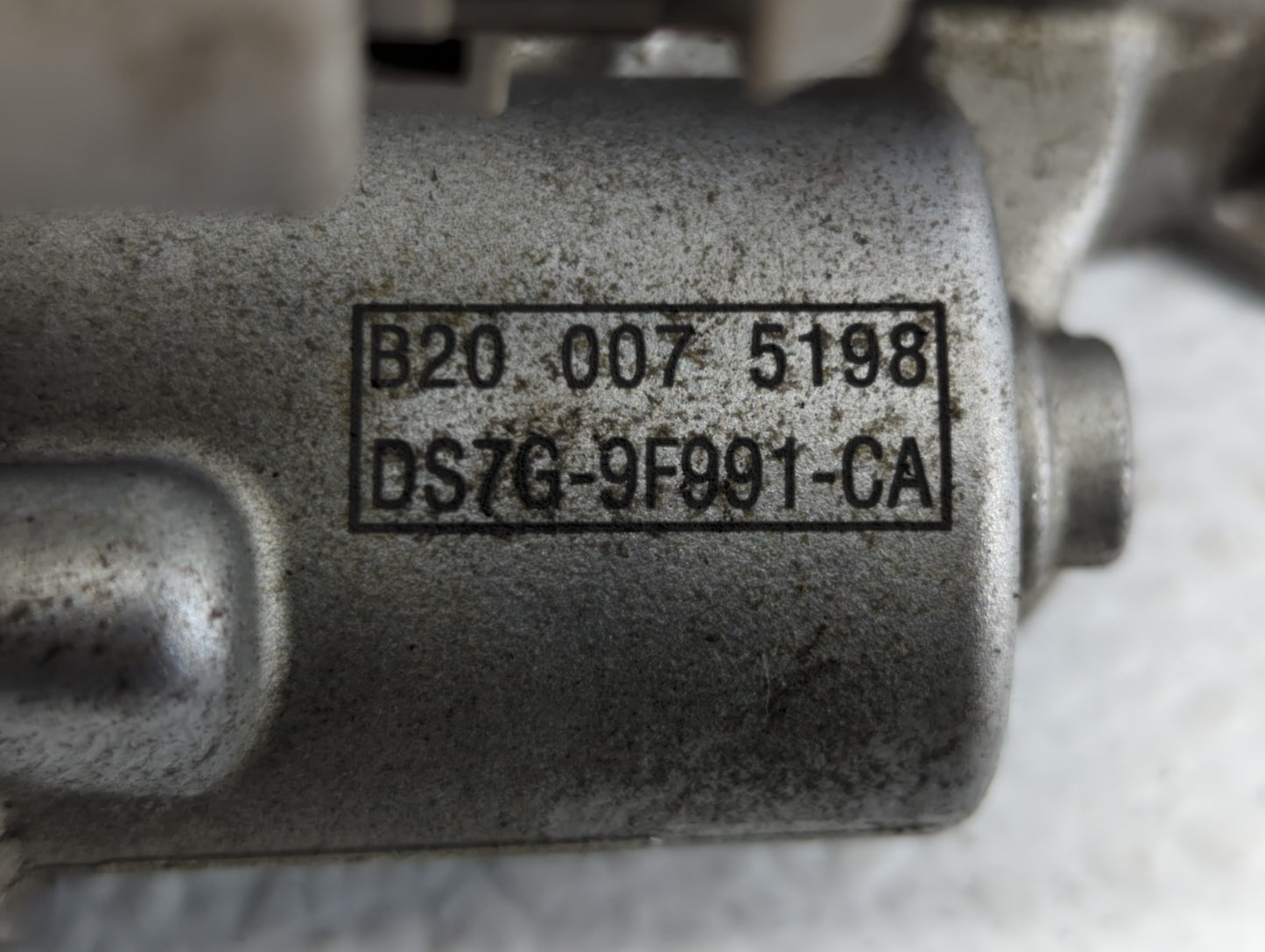 2014-2020 Ford Fusion Throttle Body P/N:DS7G-9F991-CA Fits Fits 2014 2015 2016 2017 2018 2019 2020 OEM Used Auto Parts - Oem