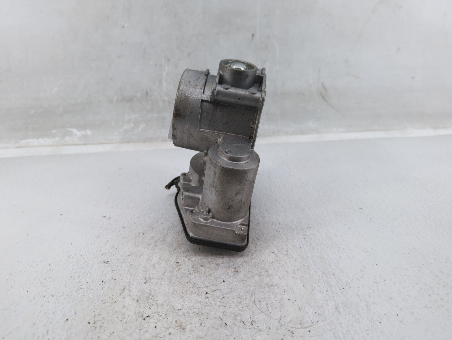 2013-2020 Ford Fusion Throttle Body P/N:DS7E-9F991-AK Fits Fits 2013 2014 2015 2016 2017 2018 2019 2020 2021 2022 OEM Used A