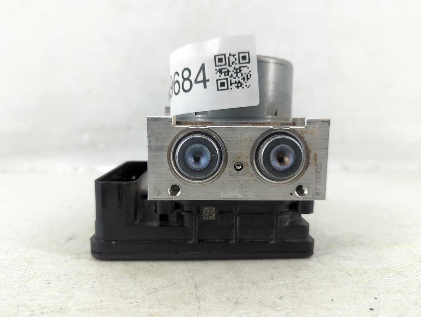 2019-2020 Ford Fusion ABS Pump Control Module Replacement P/N:KG9C-2B373-LD Fits Fits 2019 2020 OEM Used Auto Parts - Oemuse