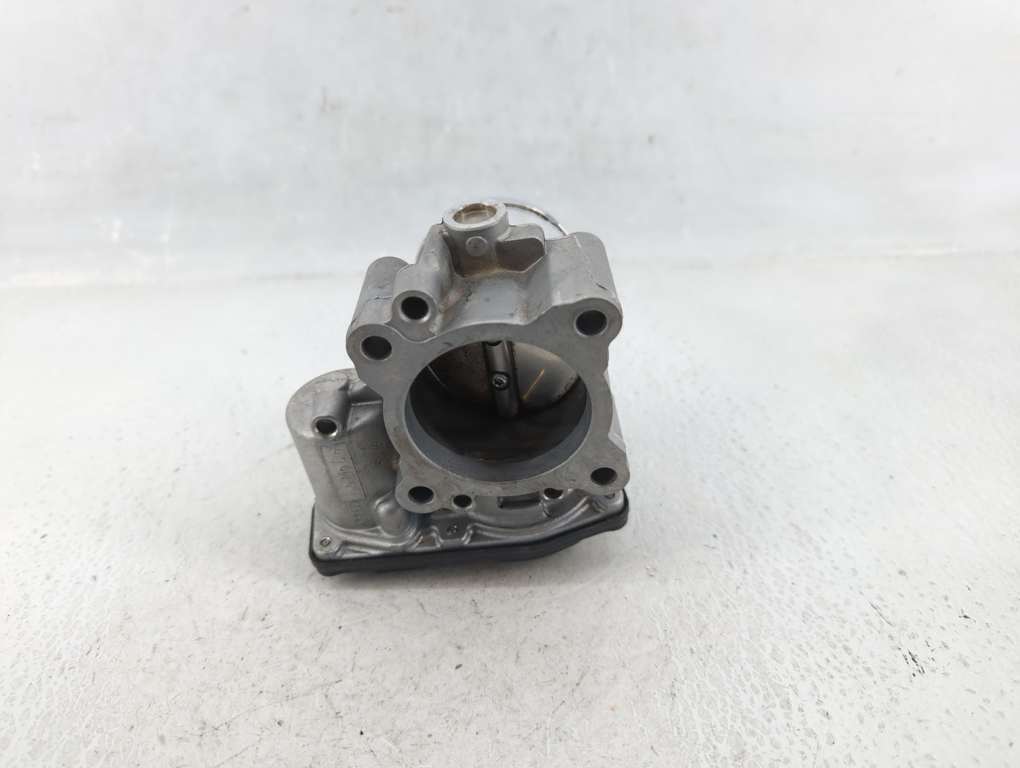 2014-2020 Ford Fusion Throttle Body P/N:DS7G-9F991-CA Fits Fits 2014 2015 2016 2017 2018 2019 2020 OEM Used Auto Parts - Oem