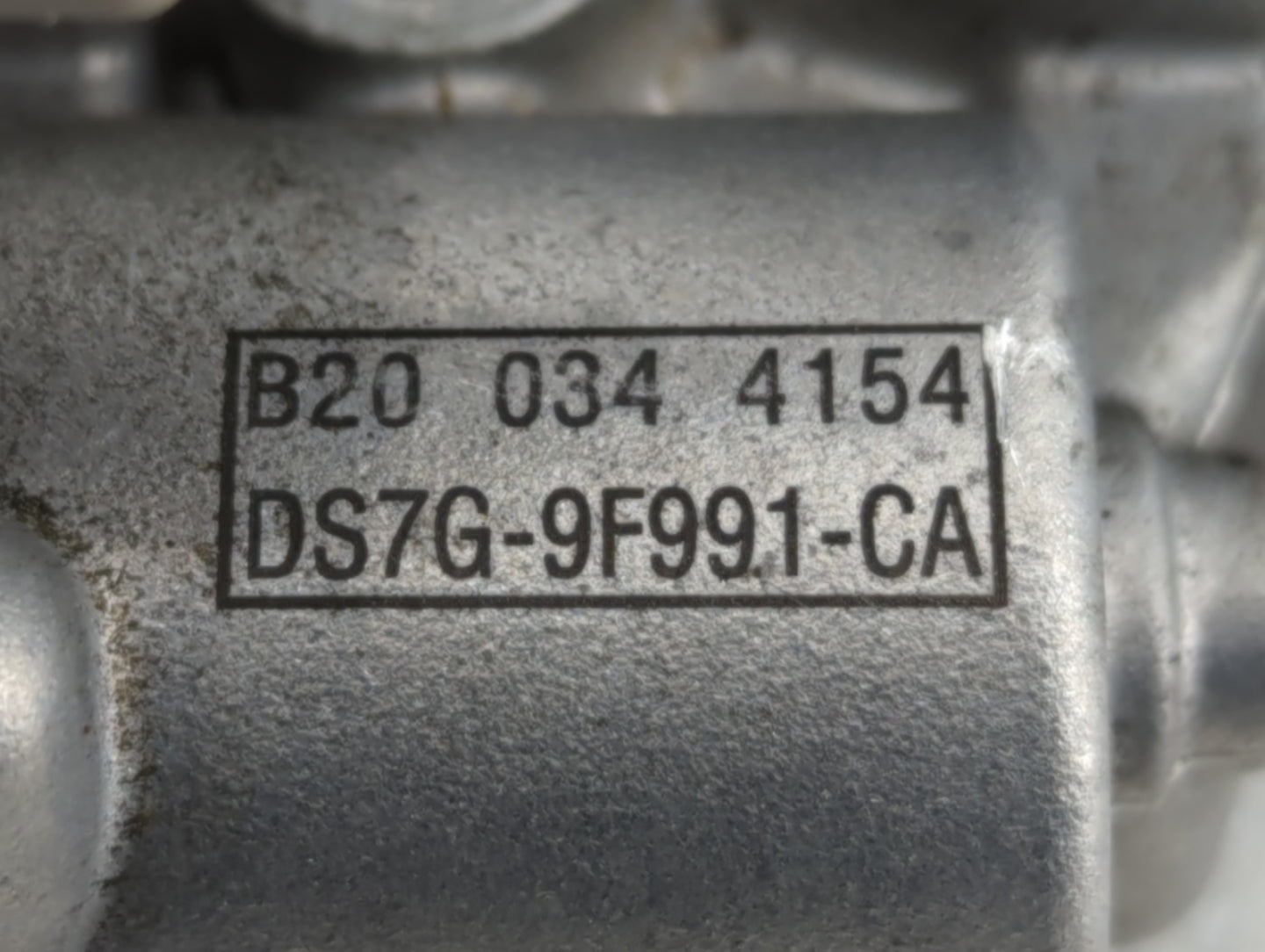 2014-2020 Ford Fusion Throttle Body P/N:DS7G-9F991-CA Fits Fits 2014 2015 2016 2017 2018 2019 2020 OEM Used Auto Parts - Oem