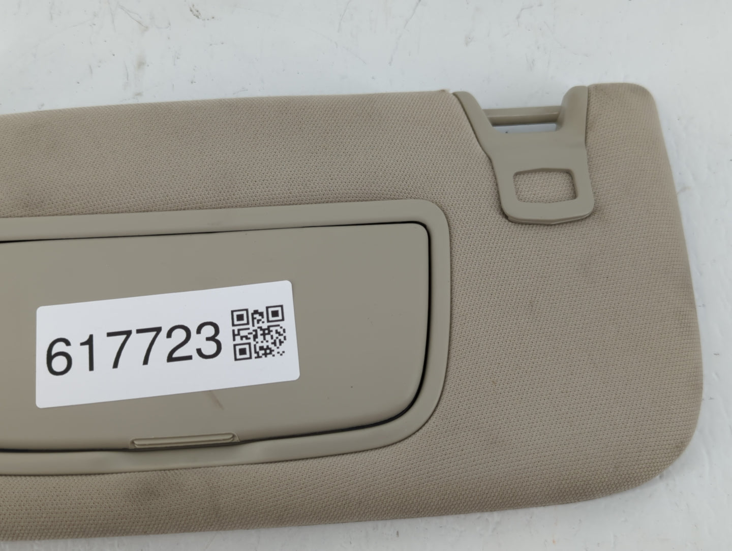 2019-2020 Ford Fusion Sun Visor Shade Replacement Driver Left Mirror Fits Fits 2019 2020 OEM Used Auto Parts - Oemusedautopa