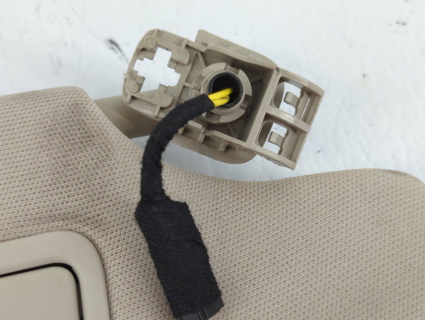 2017-2020 Ford Fusion Sun Visor Shade Replacement Passenger Right Mirror Fits Fits 2017 2018 2019 2020 OEM Used Auto Parts -