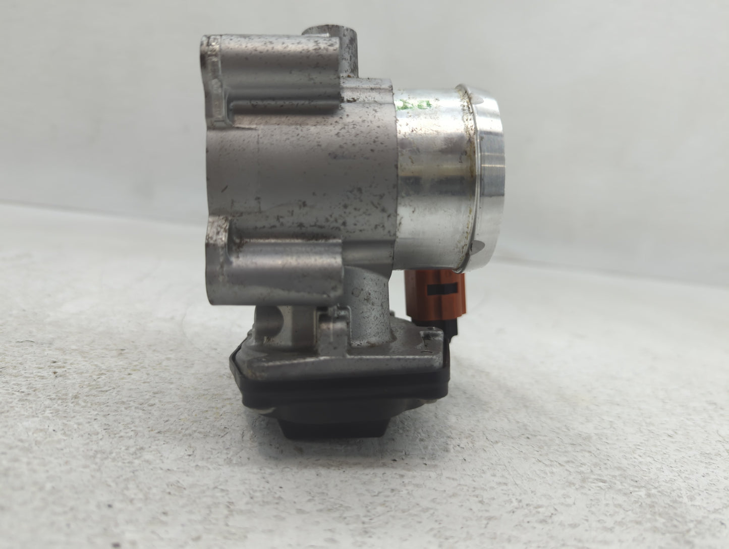 2014-2020 Ford Fusion Throttle Body P/N:DS7G-9F991-CA B19 044 4670 Fits Fits 2014 2015 2016 2017 2018 2019 2020 OEM Used Aut