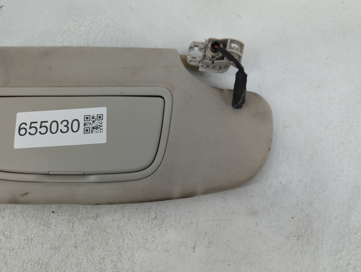 2017-2020 Ford Fusion Sun Visor Shade Replacement Passenger Right Mirror Fits Fits 2017 2018 2019 2020 OEM Used Auto Parts -