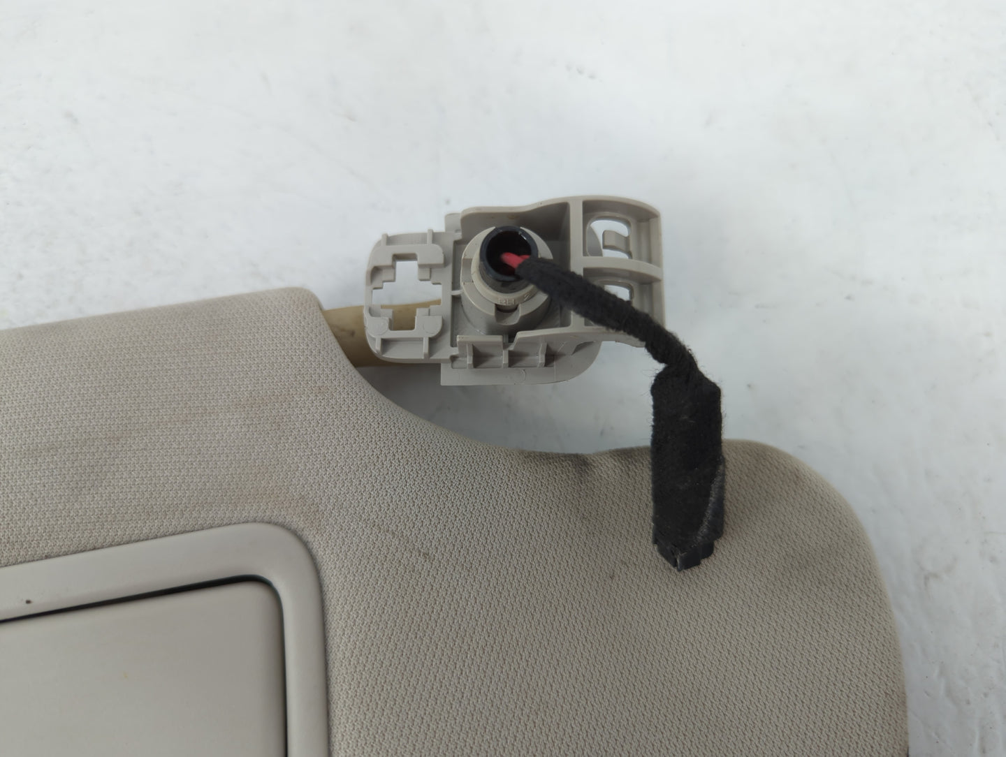 2017-2020 Ford Fusion Sun Visor Shade Replacement Passenger Right Mirror Fits Fits 2017 2018 2019 2020 OEM Used Auto Parts -