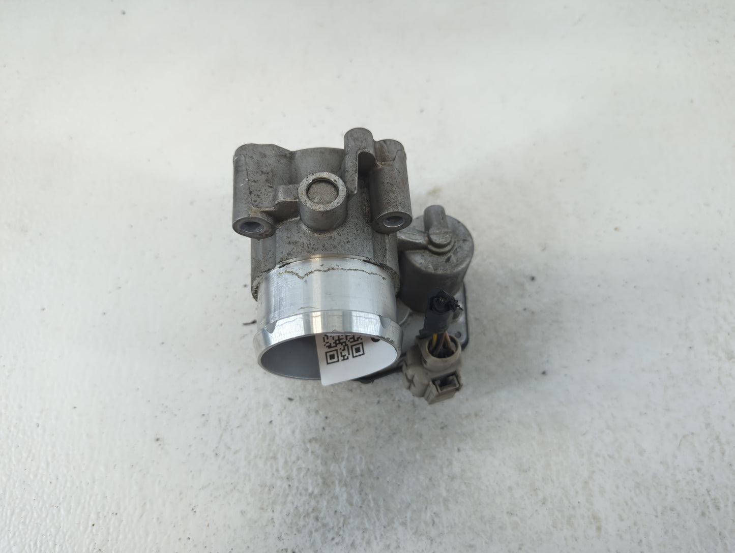 2014-2020 Ford Fusion Throttle Body P/N:B19 284 4215 DS7G-9F991-CA Fits Fits 2014 2015 2016 2017 2018 2019 2020 OEM Used Aut