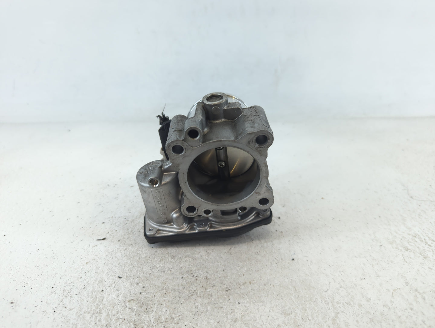 2014-2020 Ford Fusion Throttle Body P/N:B19 284 4215 DS7G-9F991-CA Fits Fits 2014 2015 2016 2017 2018 2019 2020 OEM Used Aut