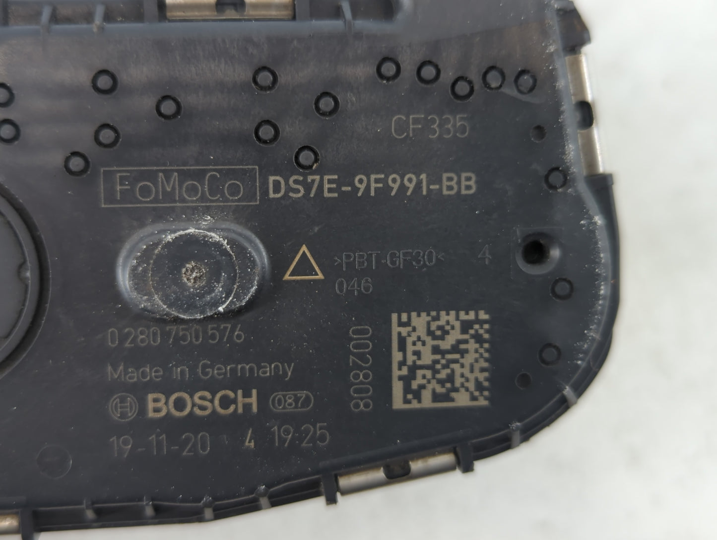 2014-2020 Ford Fusion Throttle Body P/N:DS7E-9F991-BB Fits Fits 2014 2015 2016 2017 2018 2019 2020 2021 2022 OEM Used Auto P