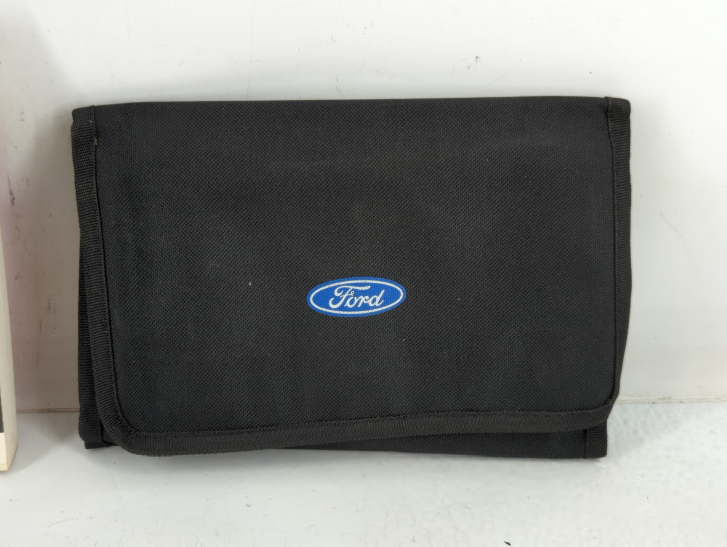 2020 Ford Fusion Owners Manual Book Guide P/N:LE5J 19A321 AB OEM Used Auto Parts - Oemusedautoparts1.com